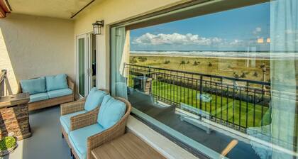 Oceanfront 2rd floor Balcony 2 blocks to Turnaround-Work Remotely