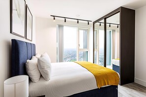 Apartment | 2 bedrooms, free WiFi - Icon Tower Flat IX (London)