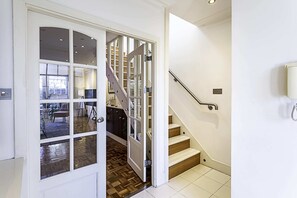 Interior - Little Venice House (London)