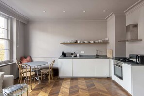 Basic Apartment | Private kitchen