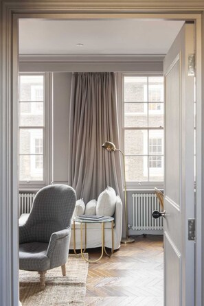 View from property - The Cleveland Arms III (London)