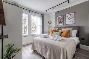 Apartment | 2 bedrooms, free WiFi - Little Venice Luxury Apartment (London)