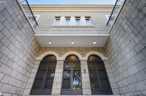 Exterior detail - Villa Meje Split heated pool, jacuzzi, sauna, stylish, family (Split)