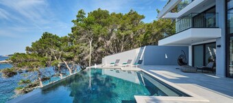 Fabulous Villa Sansarea with a pool near the sea, sea view, family, stylish