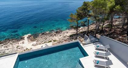 Fabulous Villa Sansarea with a pool near the sea, sea view, family, stylish