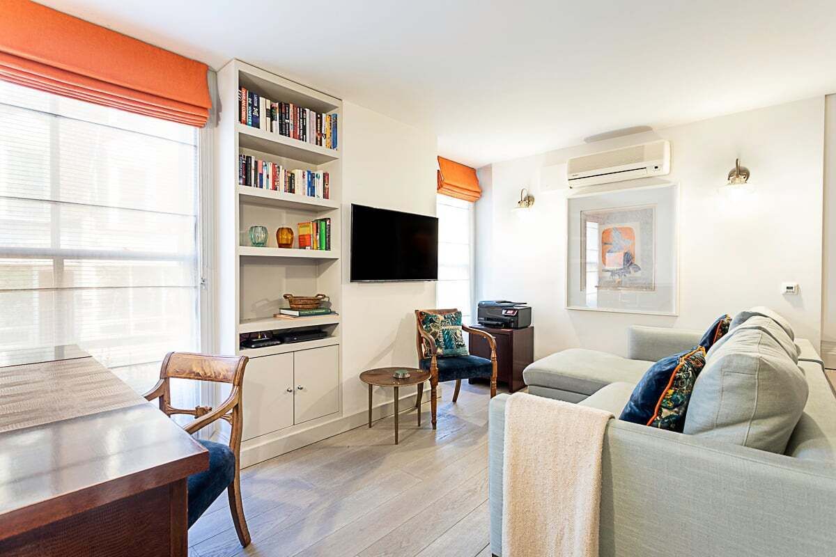 Studio | Living room