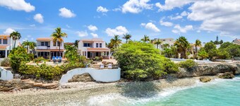 BEACH VILLA PIET HEIN WITH DIRECT ACCES TO THE SEA WITH BREATHTAKING VIEUW




