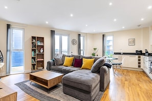 Apartment | Living room