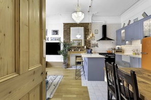 Private kitchen - Beautiful Abode Near Camden Road (London)