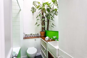 Apartment | Bathroom - Farringdon Leo Loft (London)