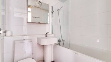 Apartment | Bathroom