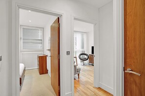 Apartment | 1 bedroom, free WiFi - Urban Retreat: Stylish 1-bed Bliss (London)