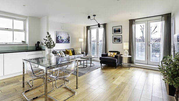 Unclassified image, 1 of 26, button - Tranquil Belsize Park Haven With Stunning Views (London)