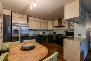 House | Private kitchen - Beautiful Three Bedroom House in West London (London)