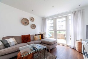 Apartment | Living room