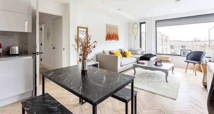 Cosy 2-bed Flat in Vibrant Acton!