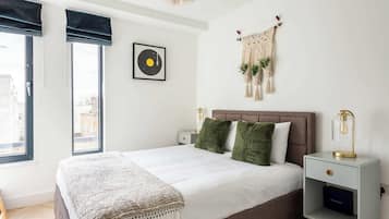 Basic Apartment | 2 bedrooms, iron/ironing board, bed sheets