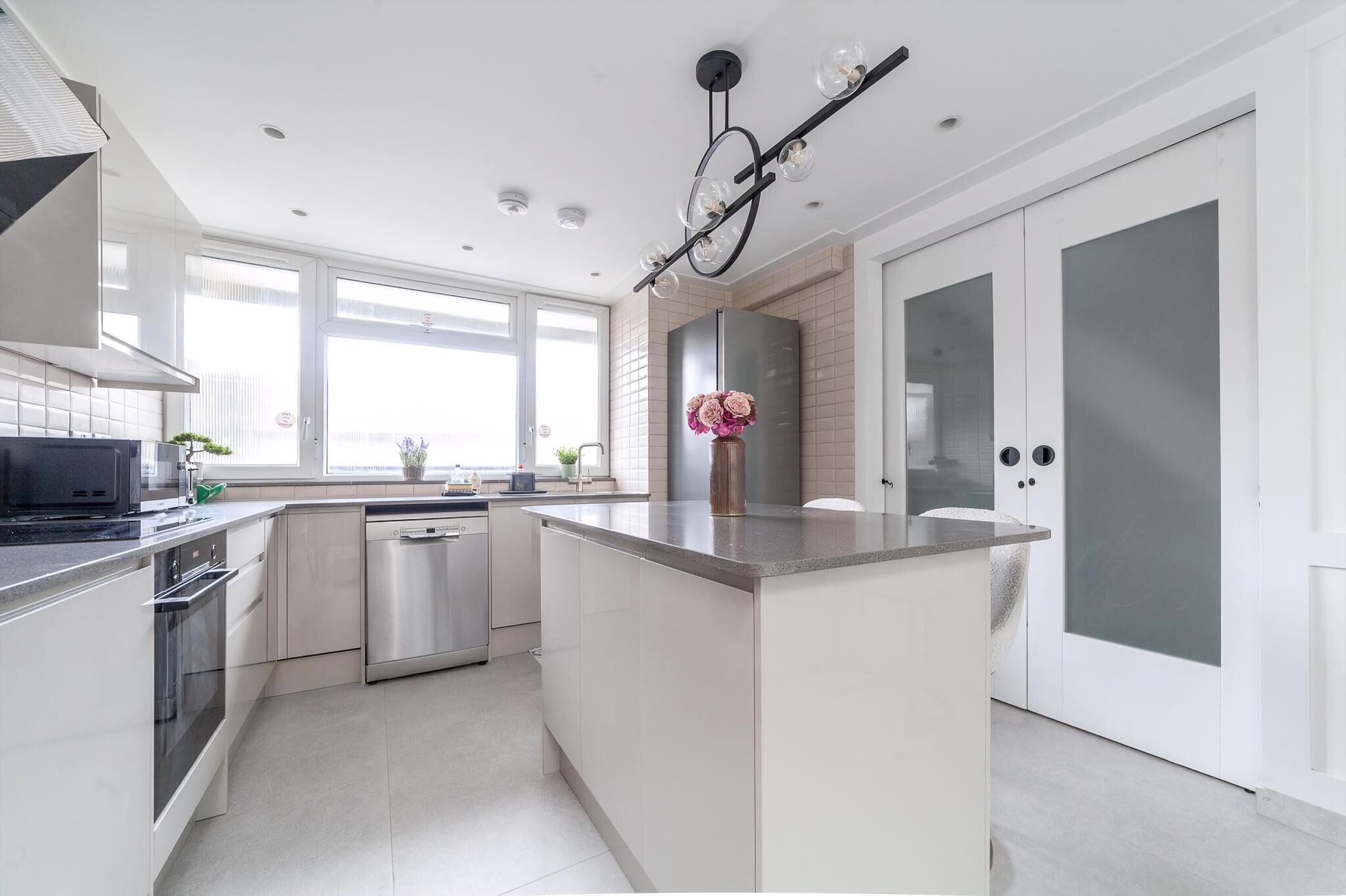 Apartment | Private kitchen | Dining tables