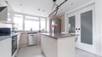 Apartment | Private kitchen | Dining tables