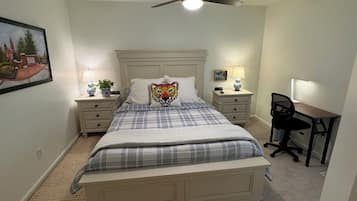 2 soveværelser, skrivebord, strygejern/strygebræt, Wi-Fi