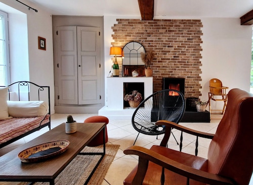 Maison de Charme au Milieu D'un bel Espace Arboré