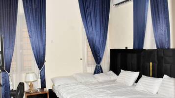 4 bedrooms, free WiFi, bed sheets