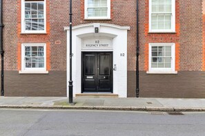 Apartamento básico | Fachada