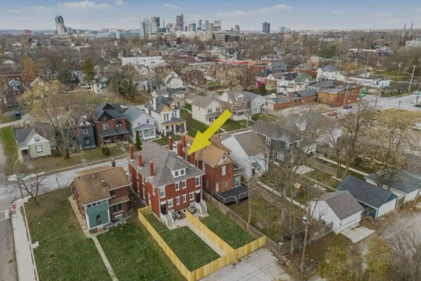 Exterior - Entire Complex/ 2 homes side by side! (Columbus)