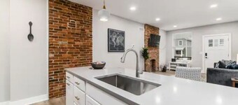 Entire Complex/ 2 homes side by side!