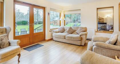 5 bedroom accommodation in Nethy Bridge