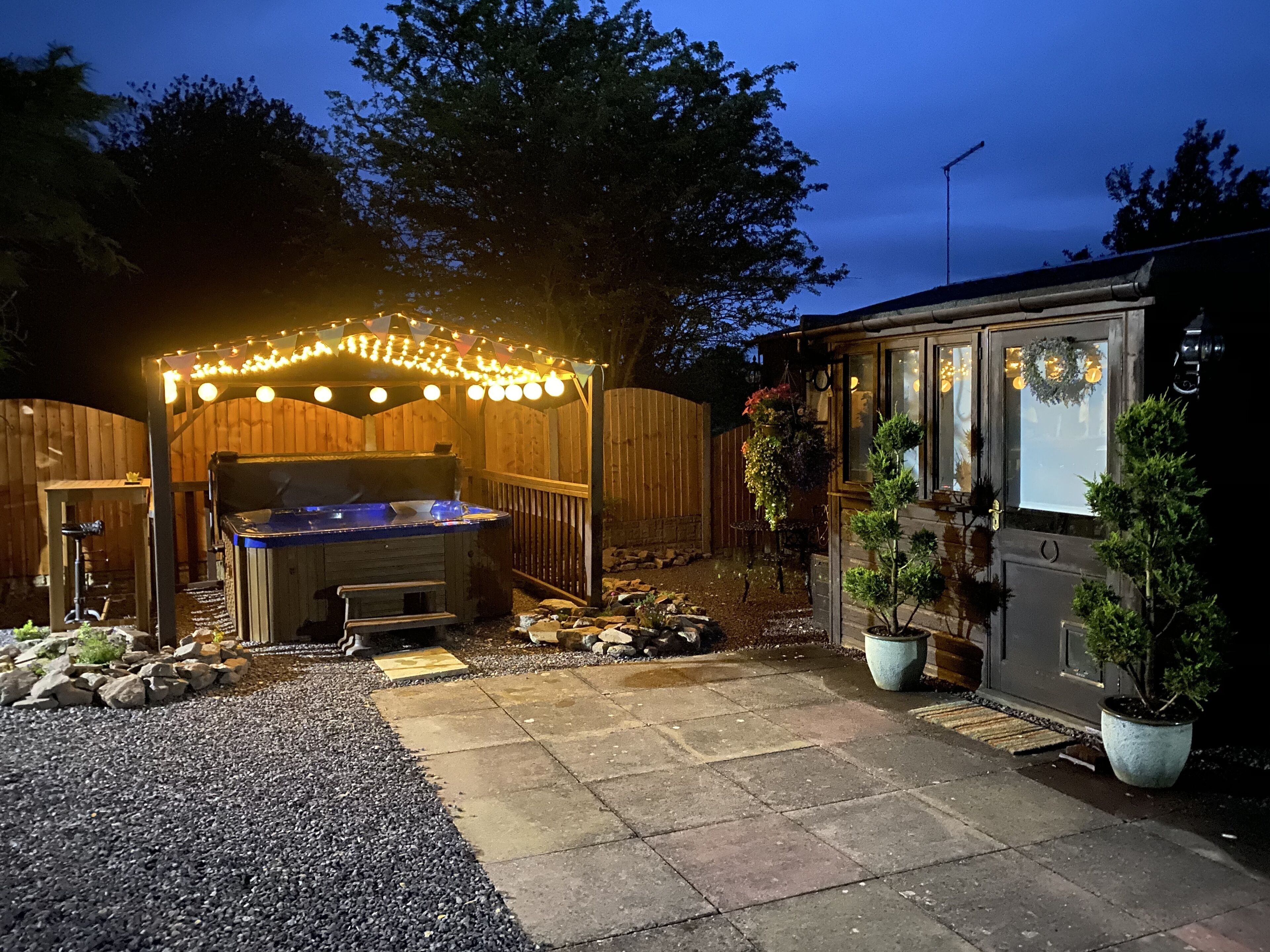 Little Orchard Stables is a Hot Tub getaway in beautiful Shropshire countryside