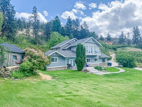 Cherry View Cottage (Nightly Rental Approved)