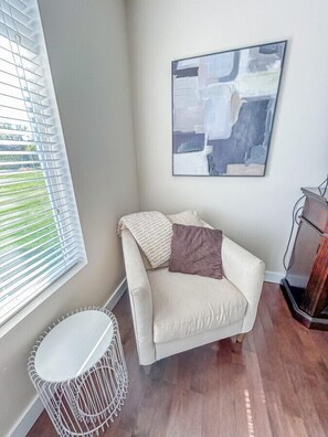 TV, fireplace, video games, stereo