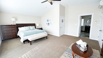 5 Schlafzimmer, Schreibtisch, Bügeleisen/Bügelbrett, kostenloses WLAN