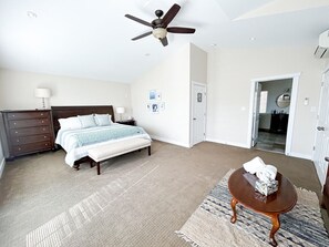 5 bedrooms, desk, iron/ironing board, free WiFi