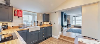 2 bedroom accommodation in Teesside