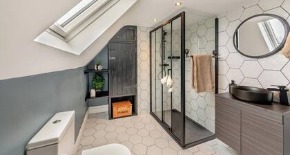 2 bedroom accommodation in Teesside