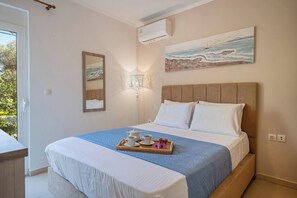 2 makuuhuonetta, silitysrauta/-lauta, ilmainen Wi-Fi, vuodevaatteet