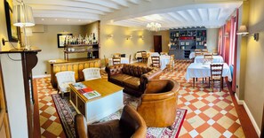 Breakfast, lunch and dinner served - L'auberge d'Inxent  (Inxent)