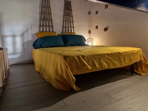 1 bedroom, iron/ironing board, free WiFi, bed sheets - Studio Le Colibri, les Marines, au Pied du Port de St François, vue Imprenable! (Saint-François)