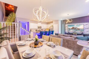 Dining - Pretty Themed House w/Pvt Pool and Game Room 26061 (Davenport)