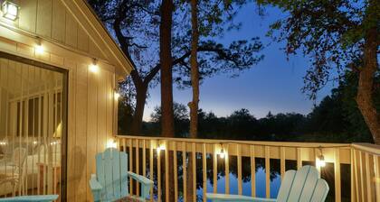 Sea Pines Home - Walk to the Beach! Lagoon View + Pool