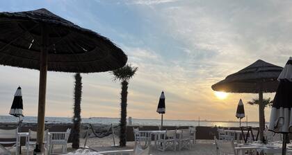 A 500 Mètres des Plages, Petite Maison de Charme
