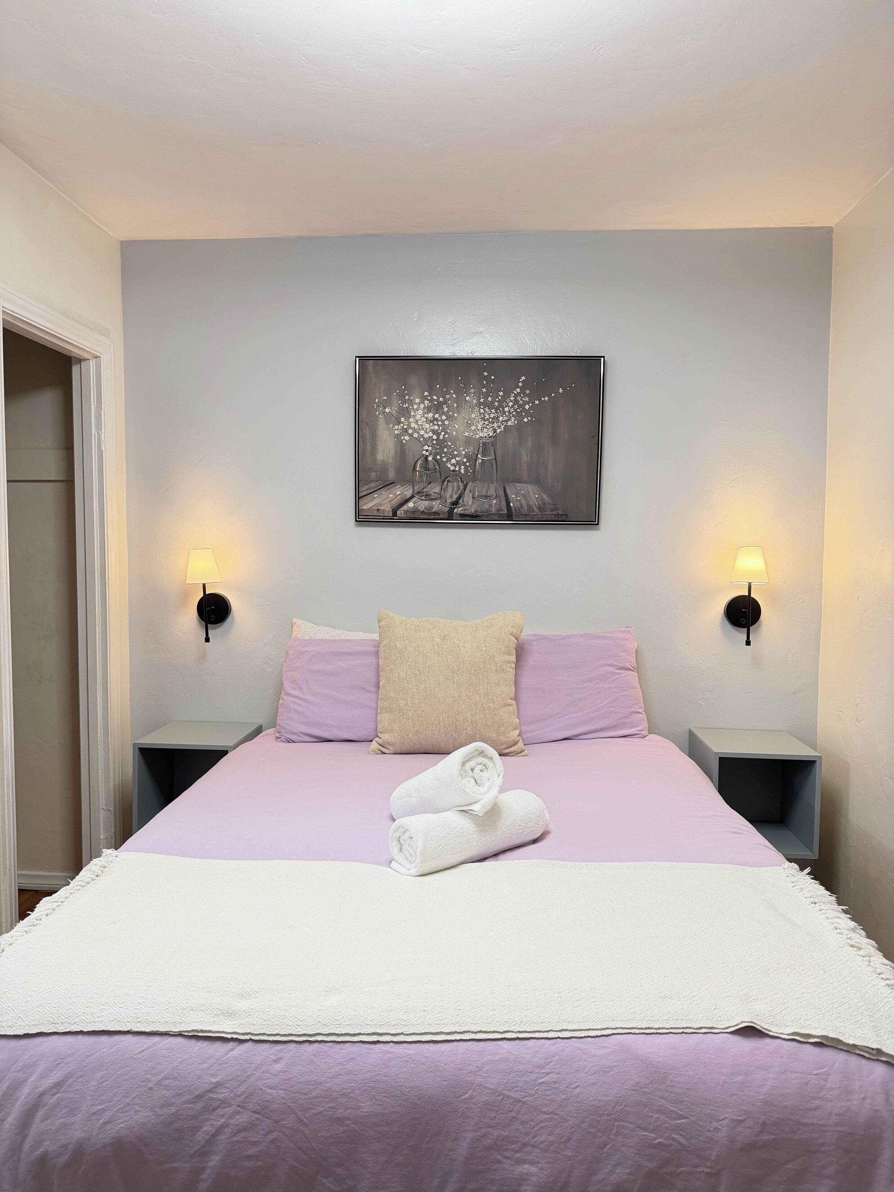 1 slaapkamer, een strijkplank/strijkijzer, reisbedje, gratis wifi