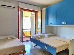 1 bedroom, WiFi, bed sheets - Cozy Room in Florence Metro Area (Sesto Fiorentino)
