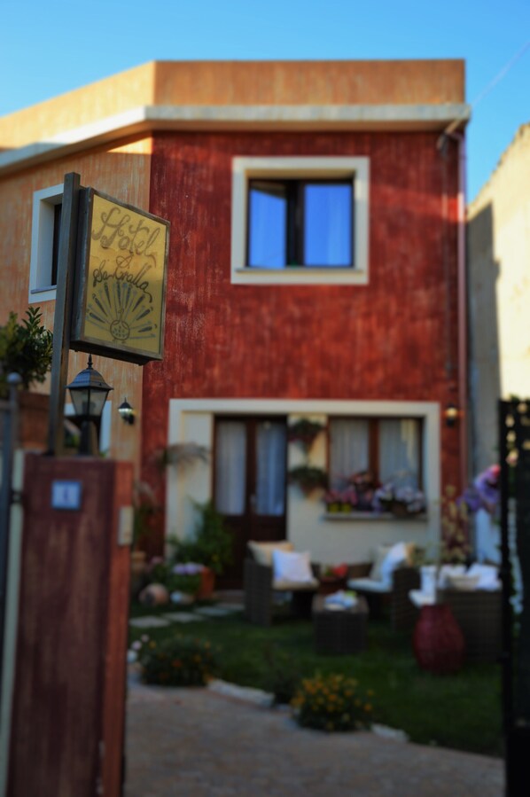 Entrée de l’hébergement