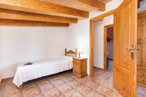 2 camere, ferro/asse da stiro, Wi-Fi gratuito, lenzuola