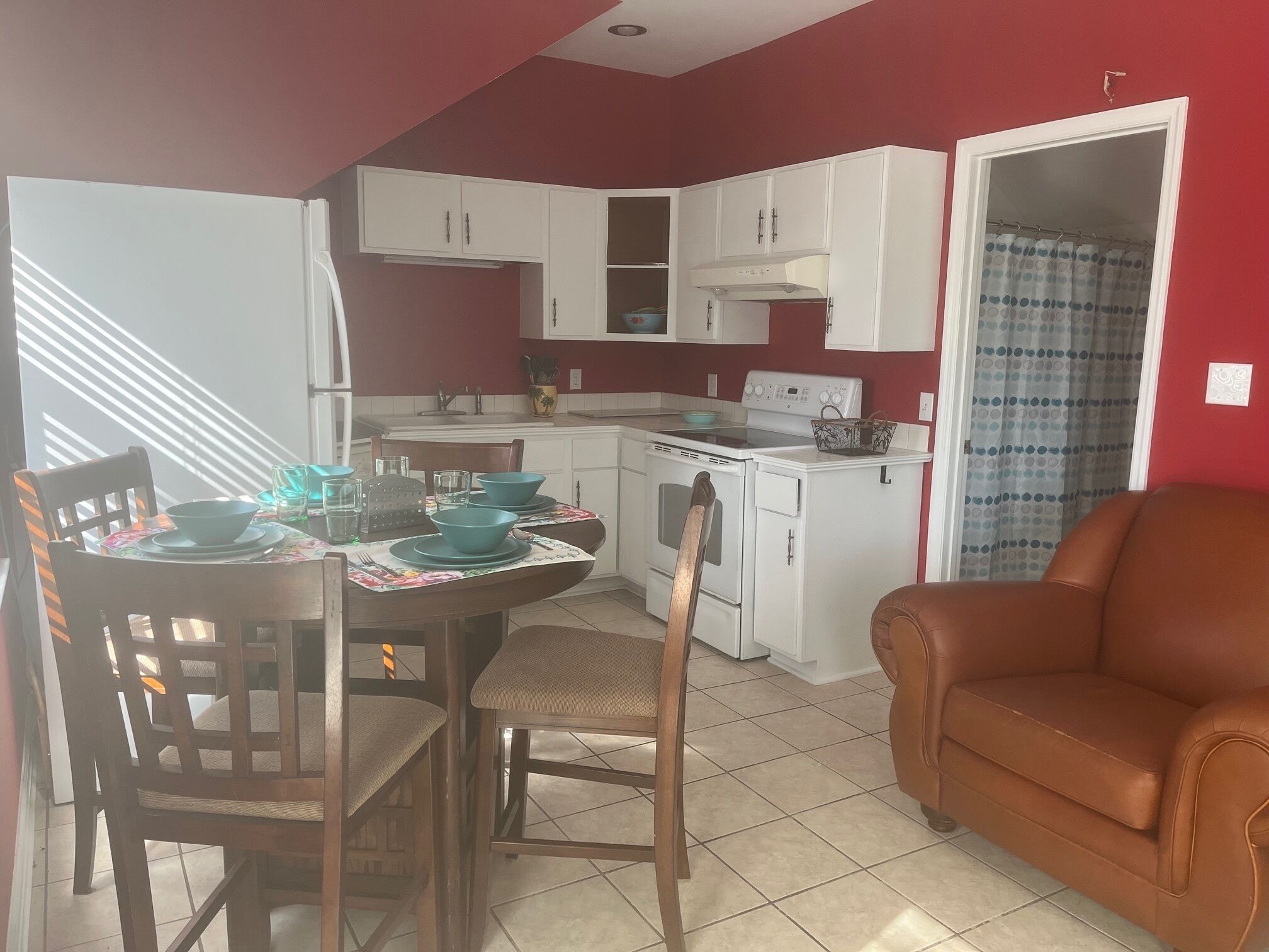 Newly removated apartment with stunning views!