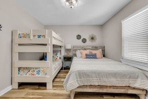 2 chambres, accès au Wi-Fi (inclus), literie fournie