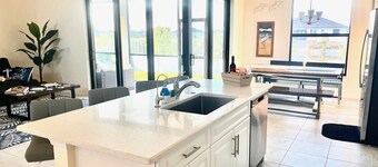 New House with Step Free Entry, Canal, Fish, Sunset Views, Near Golf & Baseball.